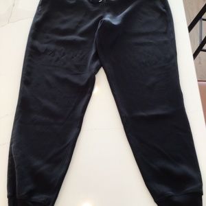 Lululemon On The Fly Jogger Black